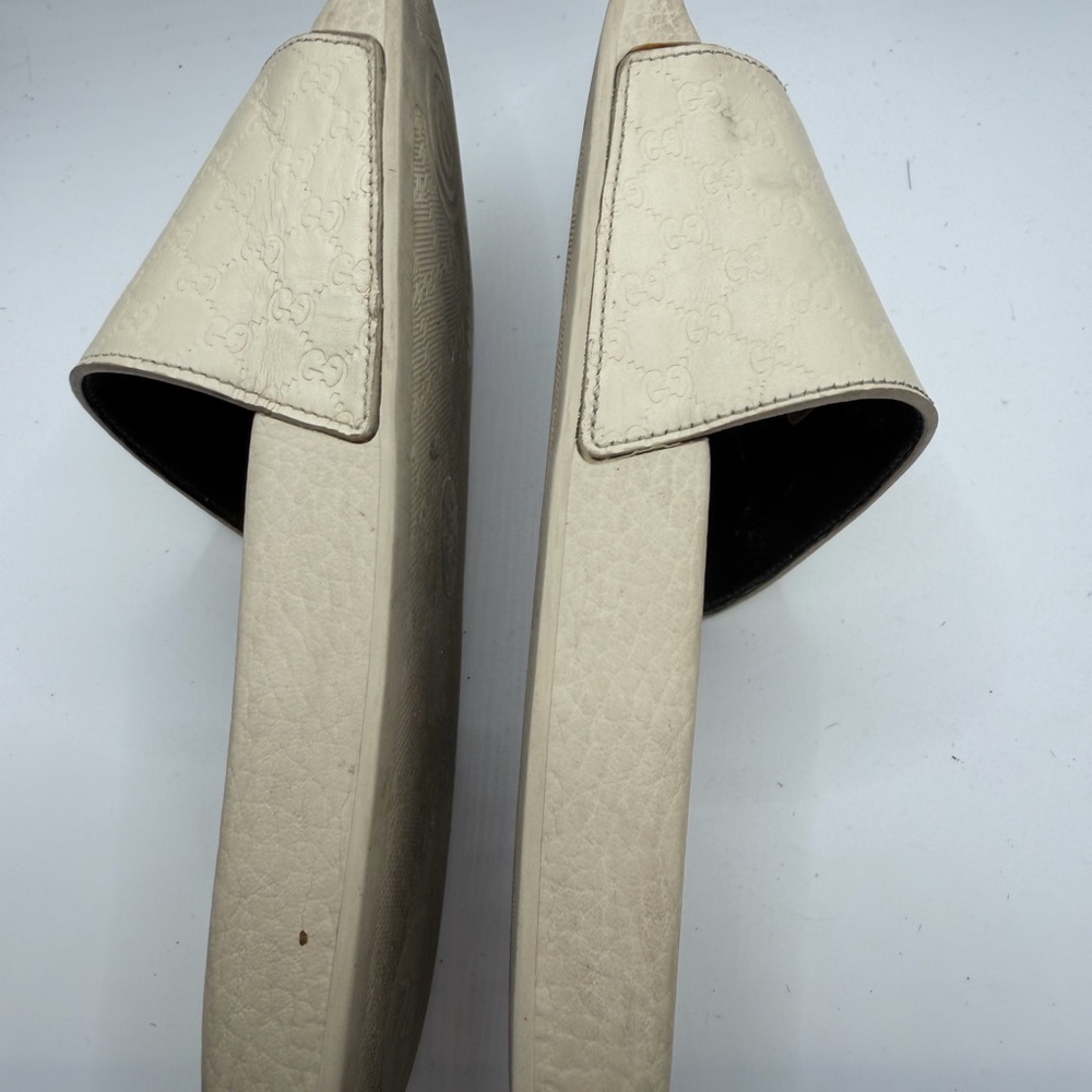 Gucci Textured Gray Pattern - Picture 7 of 14